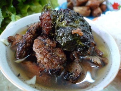 Orgasmic Bun Cha (grilled pork with noodles) in Hanoi